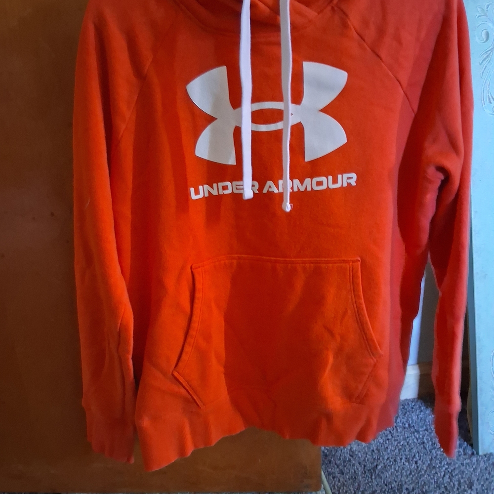 💥🧡NWOT Under Armour Bright Orange Hoodie🧡💥